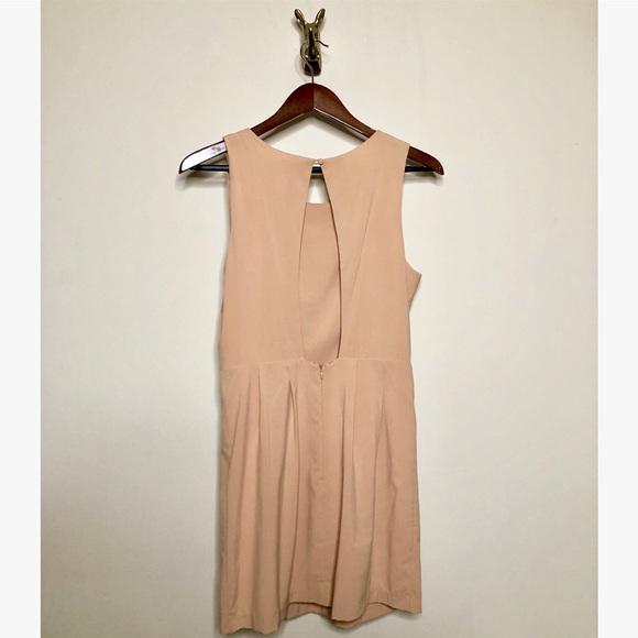 Forever 21 Pale Peach Open Back Zip Sheath Dress - Picture 4 of 9